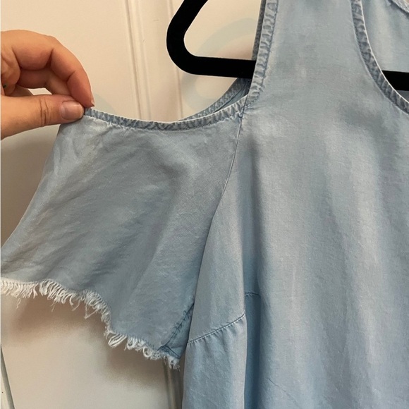 J.Jill chambray off shoulder top frayed edge size XS oversized - Picture 2 of 3